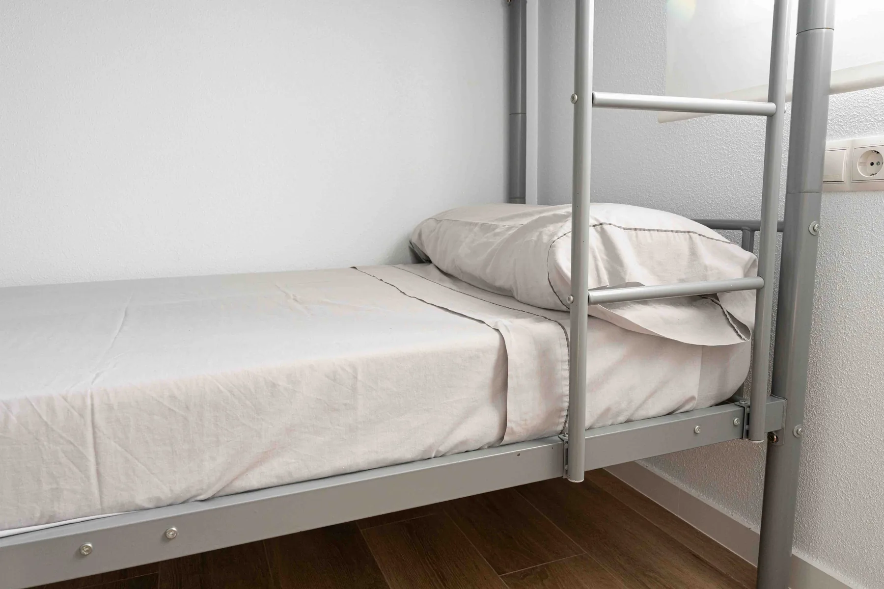 Dormitorio con literas de Villa Alegre Matola