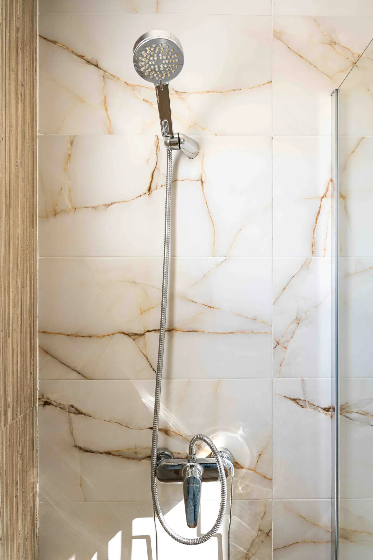 Baño de Villa Alegre Matola